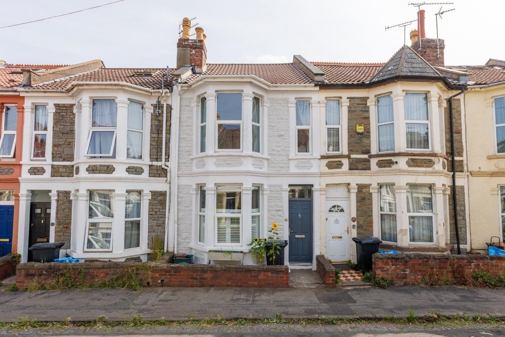 Property photo 2 of 29 13 Camerton Road--28.Jpg
