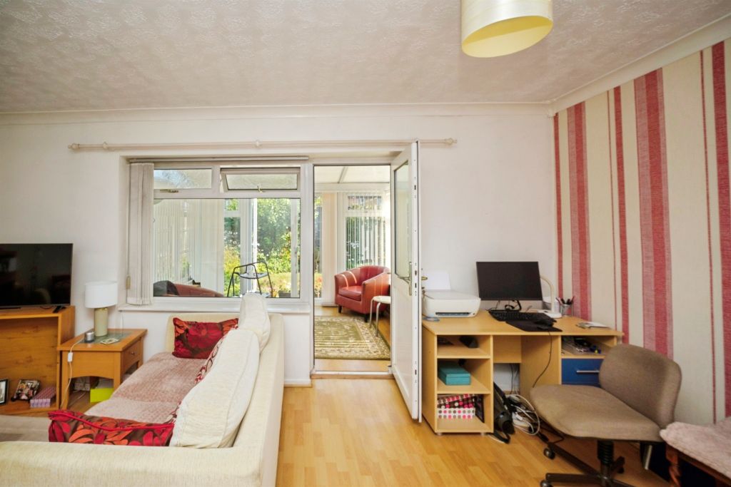 Property photo 3 of 18