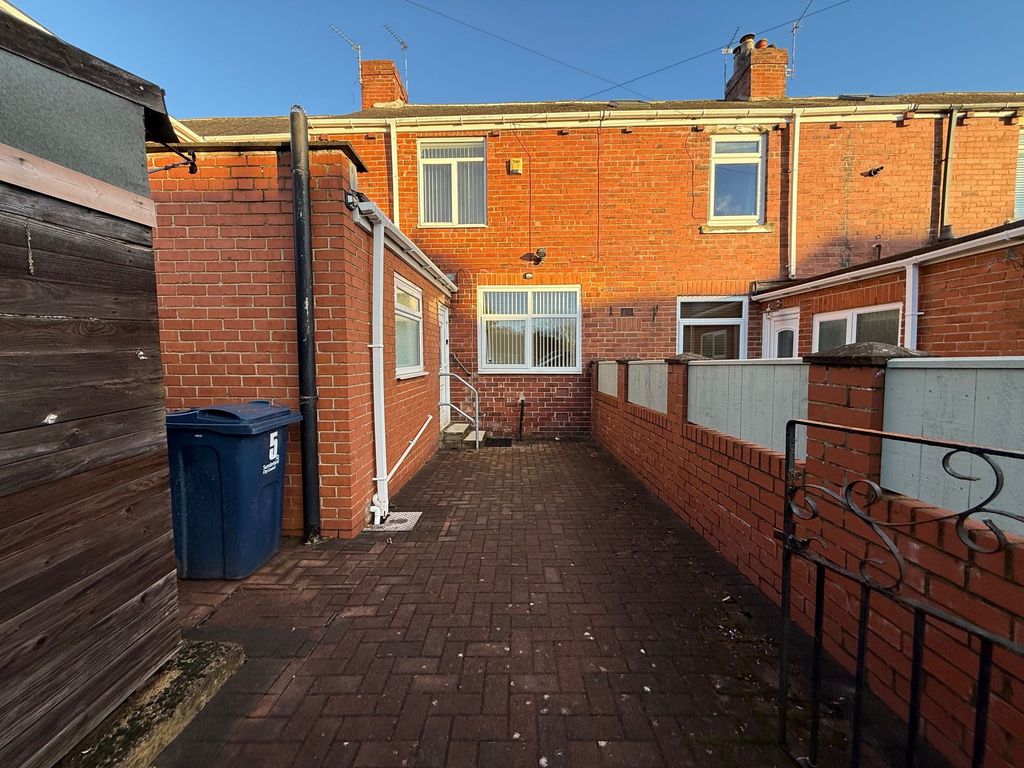 Property photo 1 of 12 Photograph 1