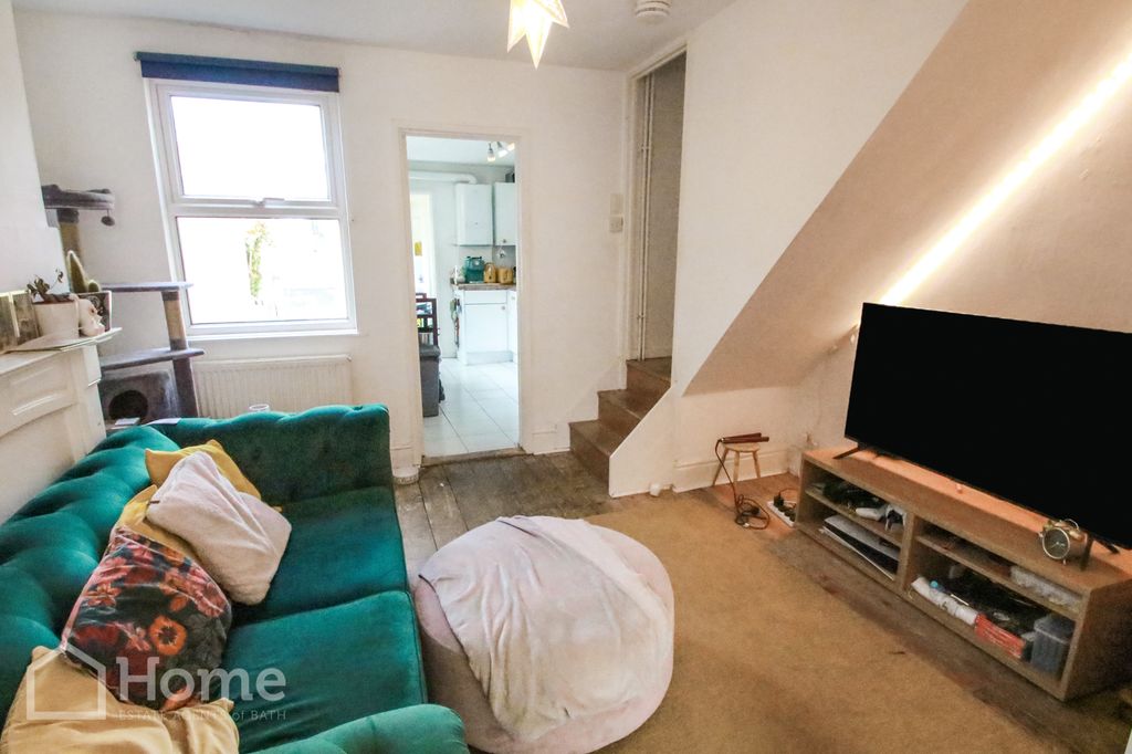 Property photo 3 of 12