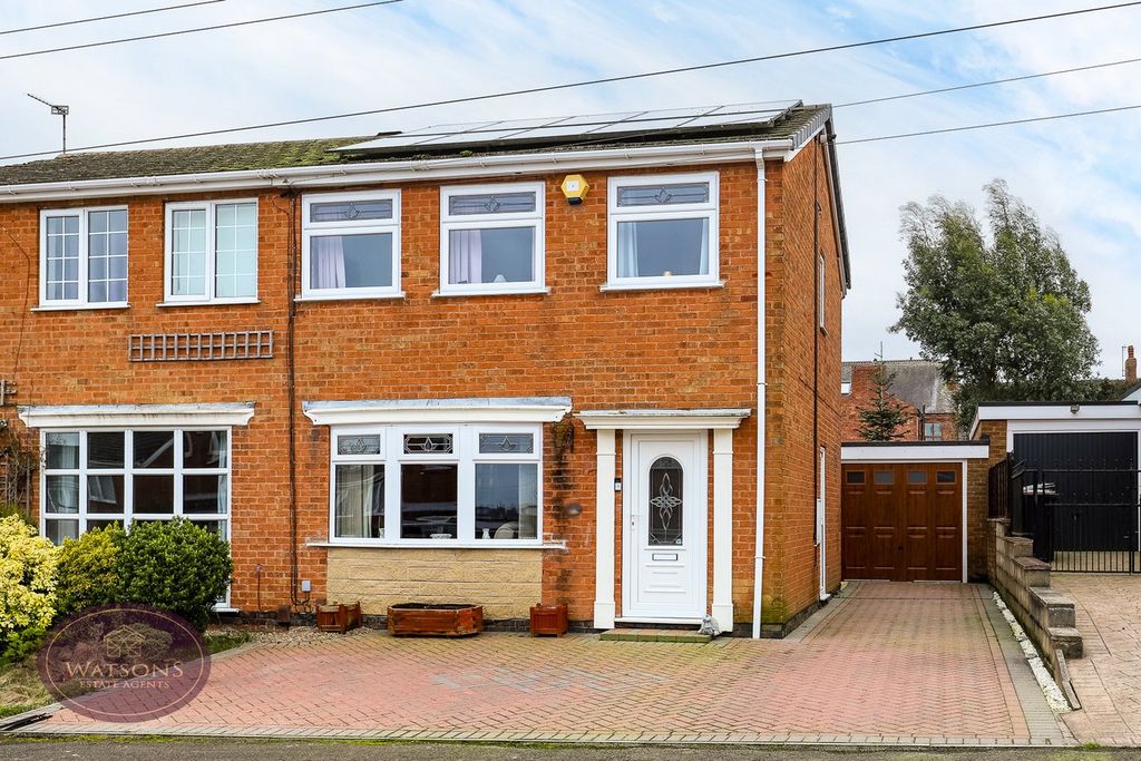 Property photo 1 of 24