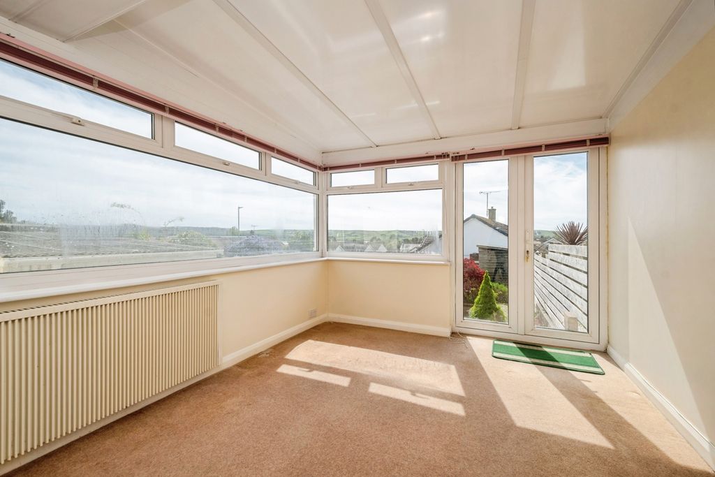 Property photo 3 of 19 Loung/Diner