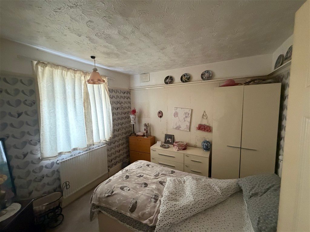 Property photo 2 of 6 Bedroom 2