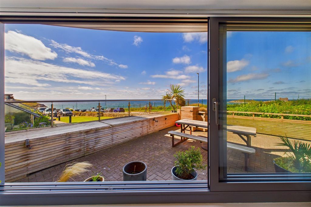 Property photo 1 of 35 Ocean Gate View