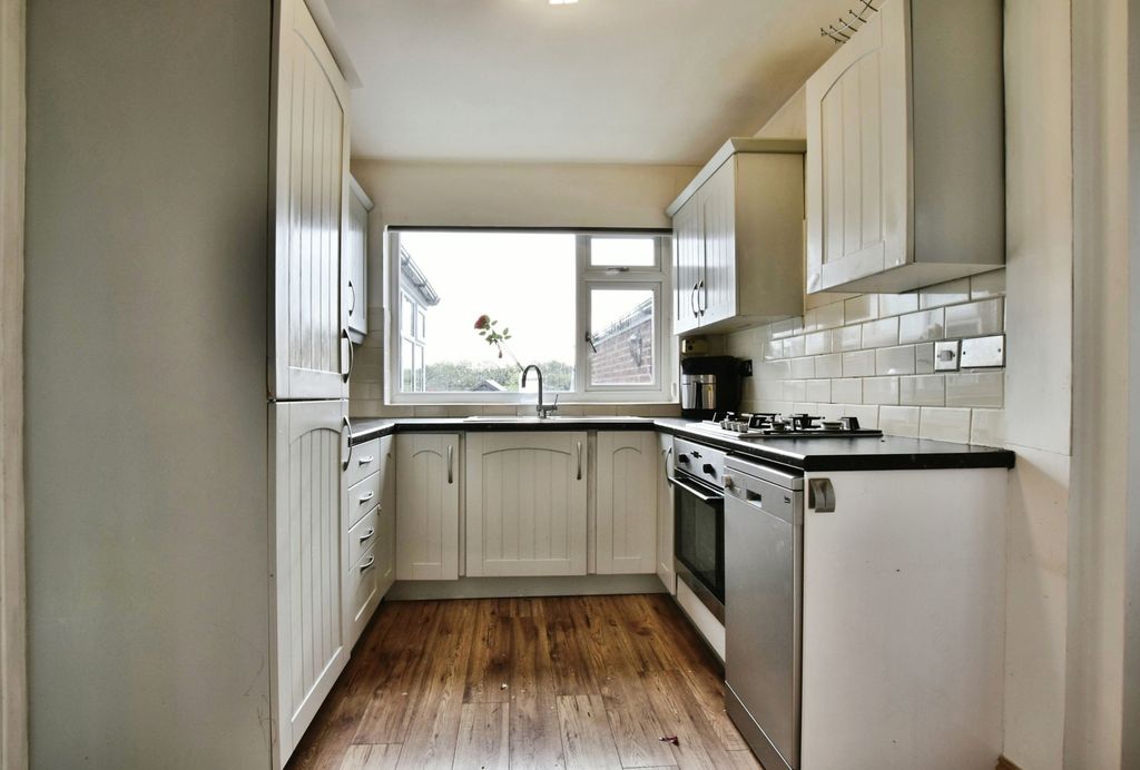 Property photo 2 of 23 Pbox-Img.Jpg