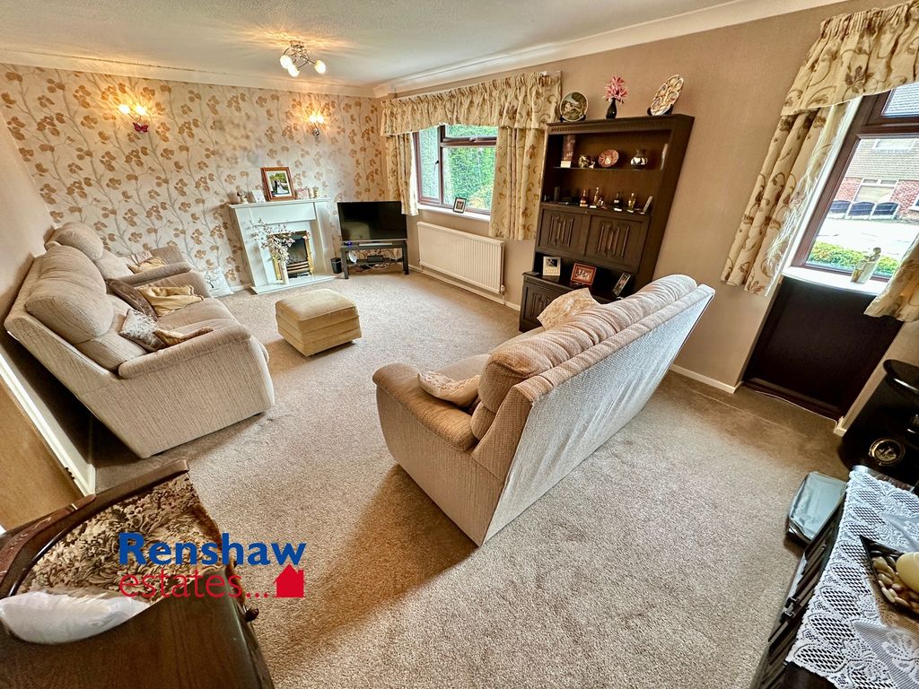 Property photo 1 of 16 L (1)