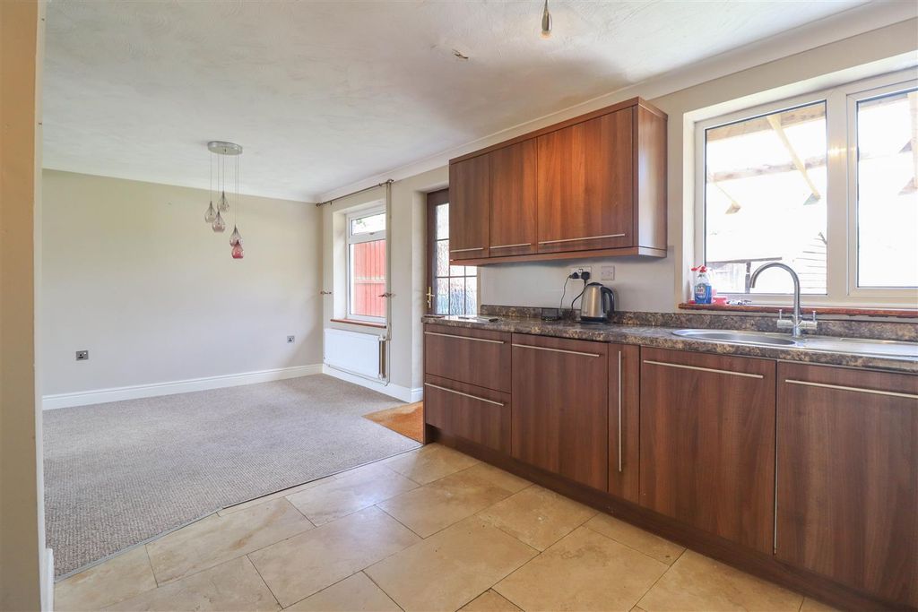 Property photo 3 of 21 Img_2159-1.Jpg