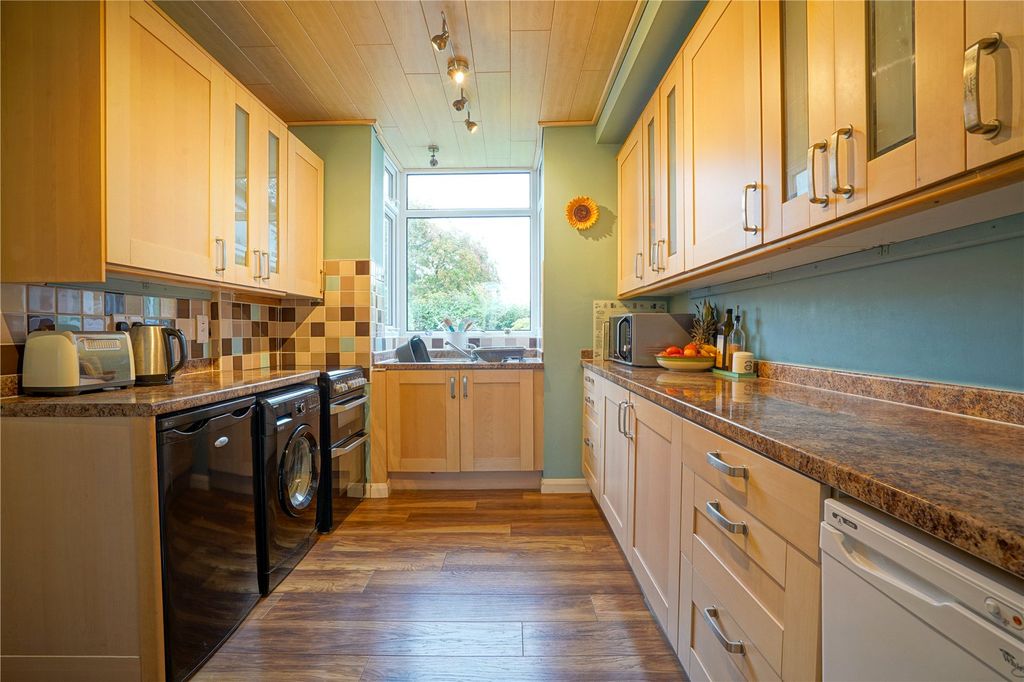 Property photo 2 of 15 Picture No. 07