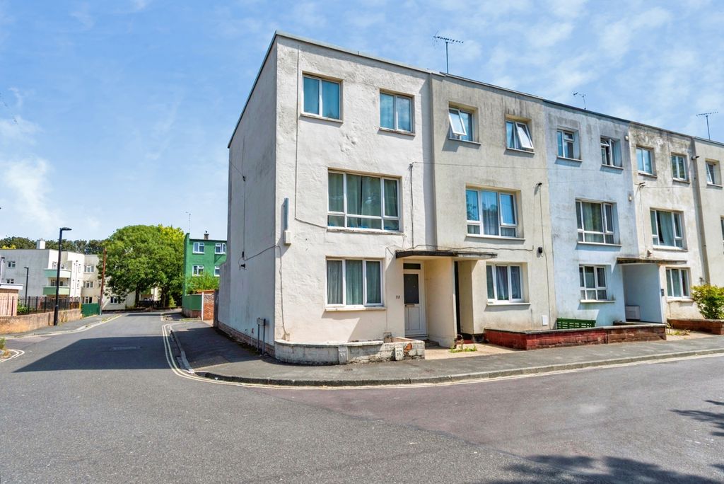 Property photo 1 of 18 Pbox-Img.Jpg