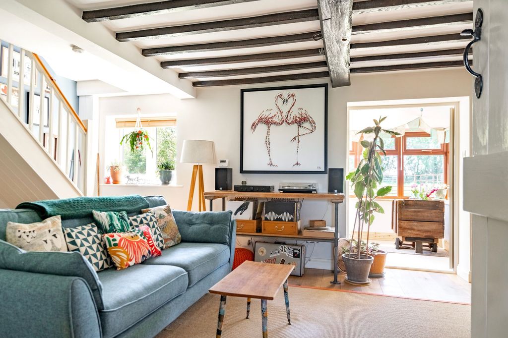 Property photo 3 of 26