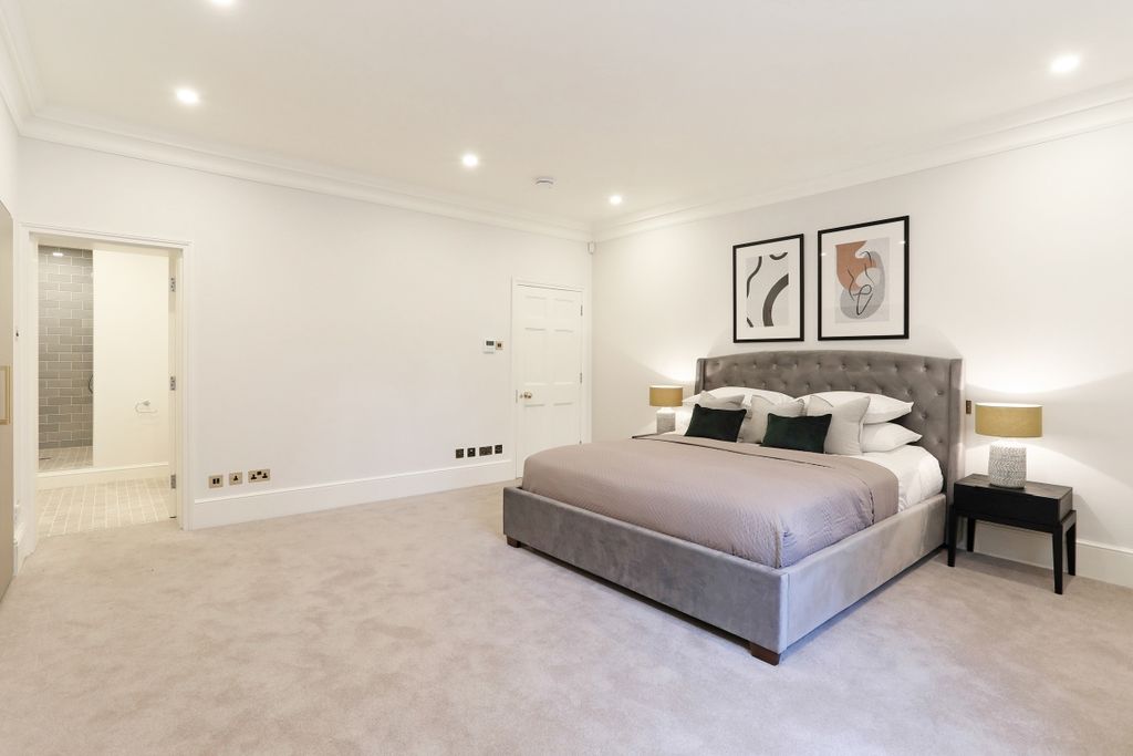 Property photo 3 of 18 00Rd8249