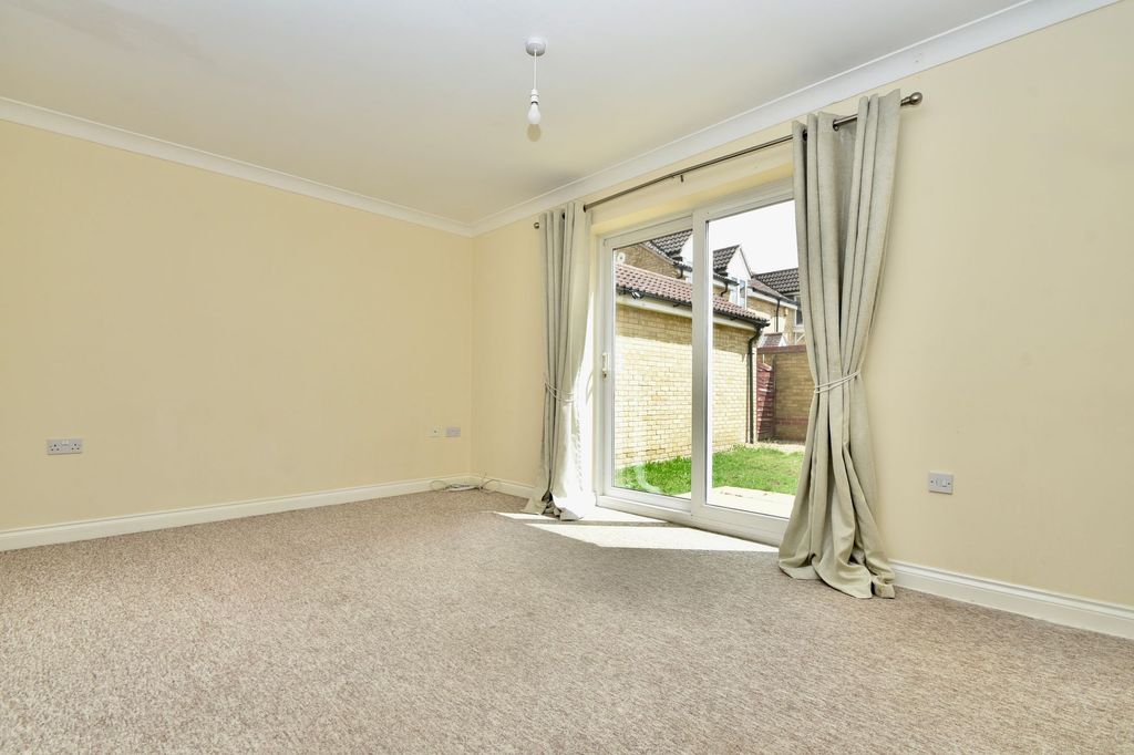 Property photo 3 of 20