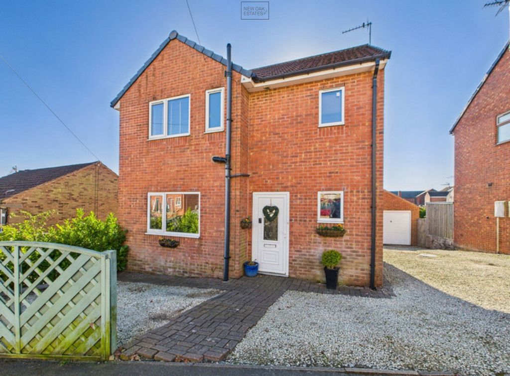 Property photo 2 of 28