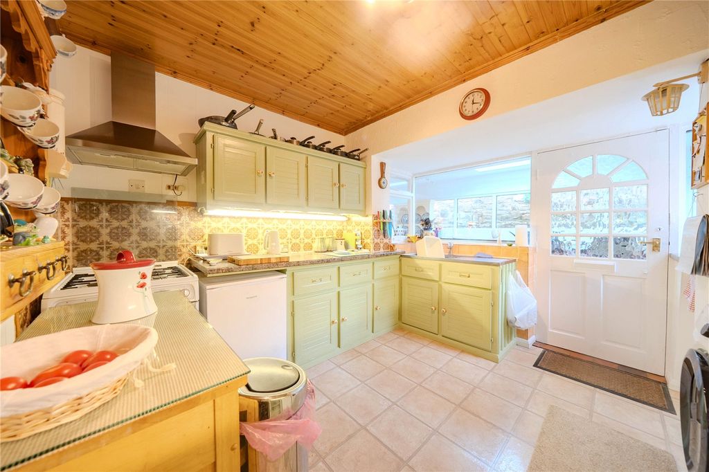 Property photo 3 of 19 Picture No. 20