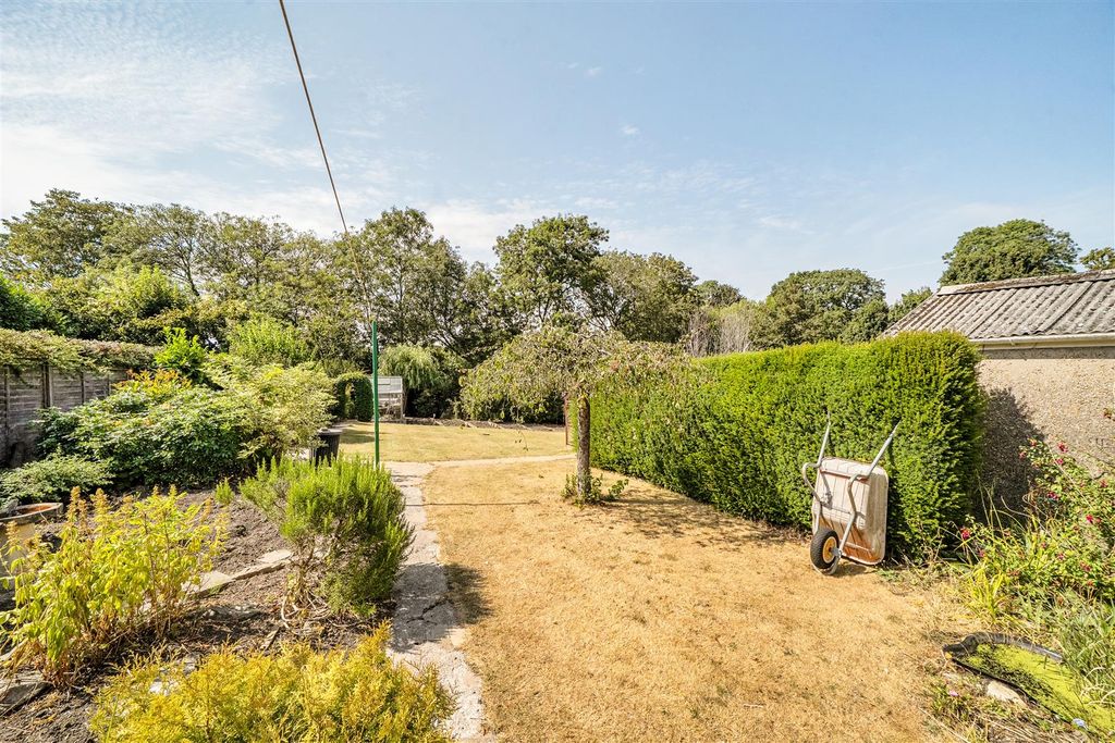 Property photo 2 of 18 Rear Garden