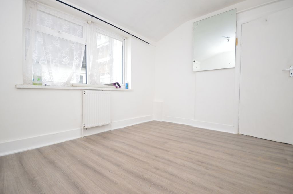 Property photo 3 of 13 Gallery