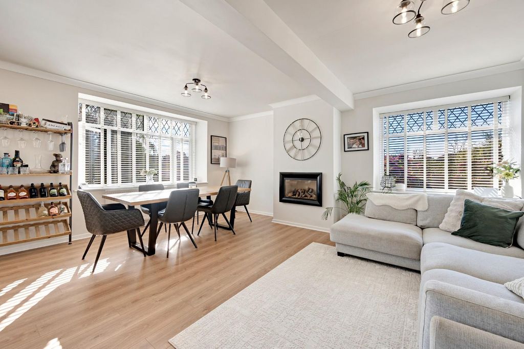 Property photo 3 of 44 Dsc_2164_6_7_8.Jpg