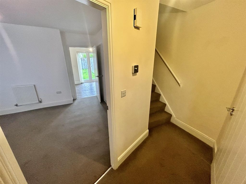 Property photo 2 of 15 Img_9032.Jpeg