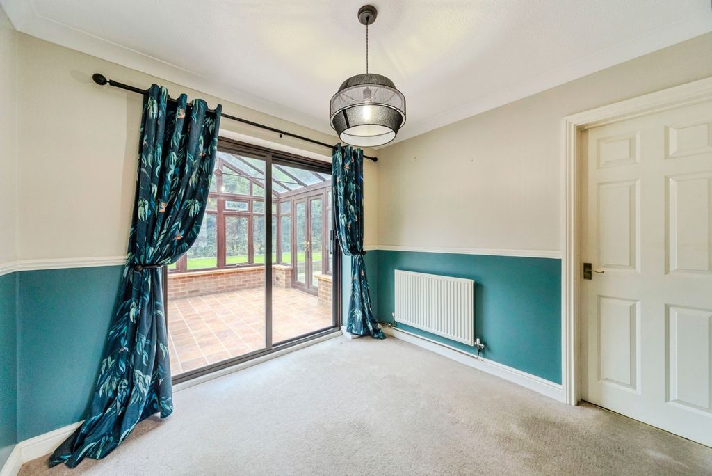 Property photo 3 of 16 Photo