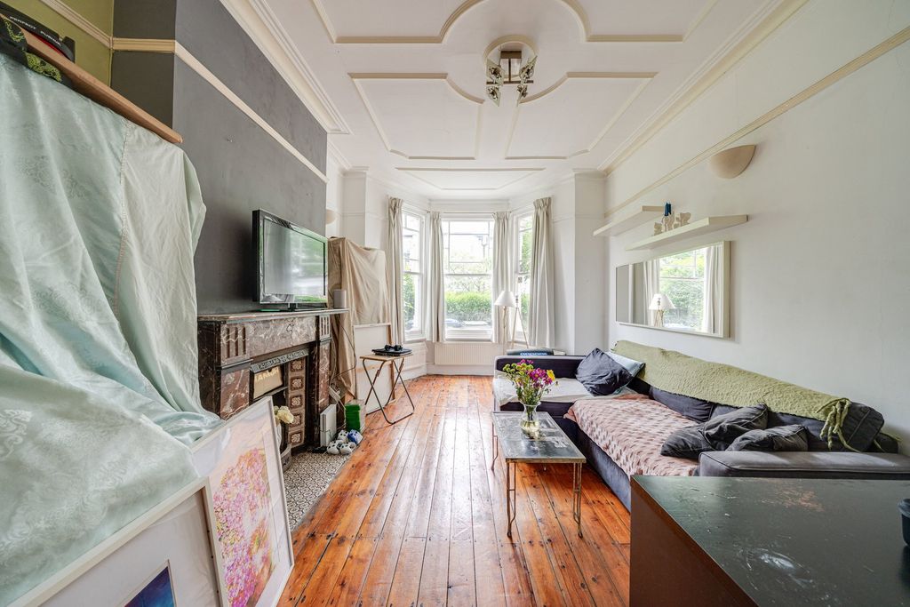 Property photo 2 of 12