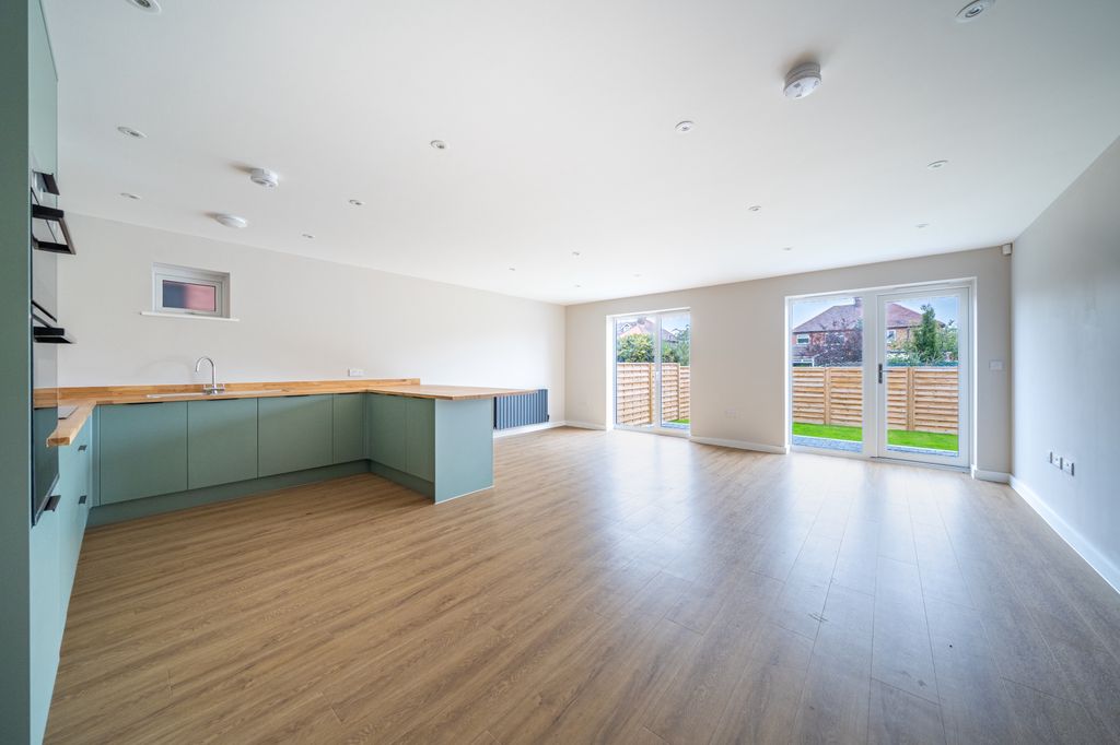 Property photo 2 of 22