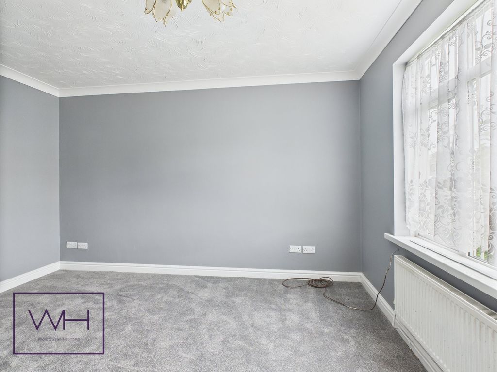 Property photo 3 of 15 Cam03785G0-Pr0264-Still001