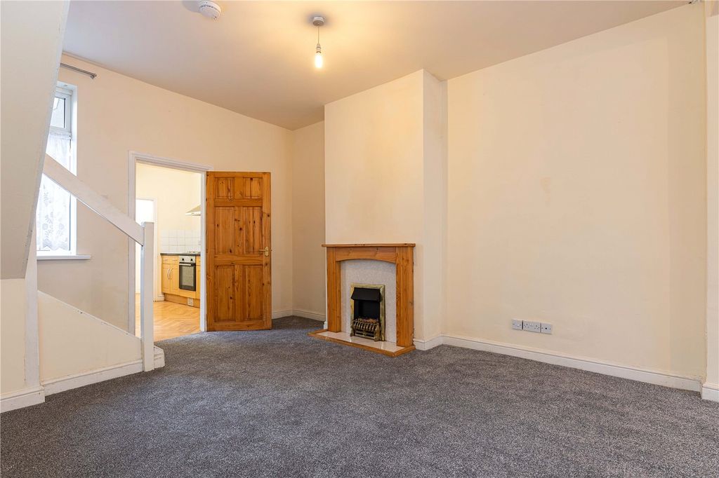 Property photo 2 of 10 Lounge/Diner