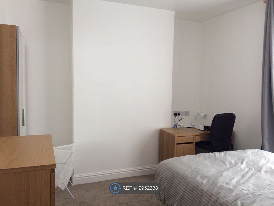 Property photo 2 of 4