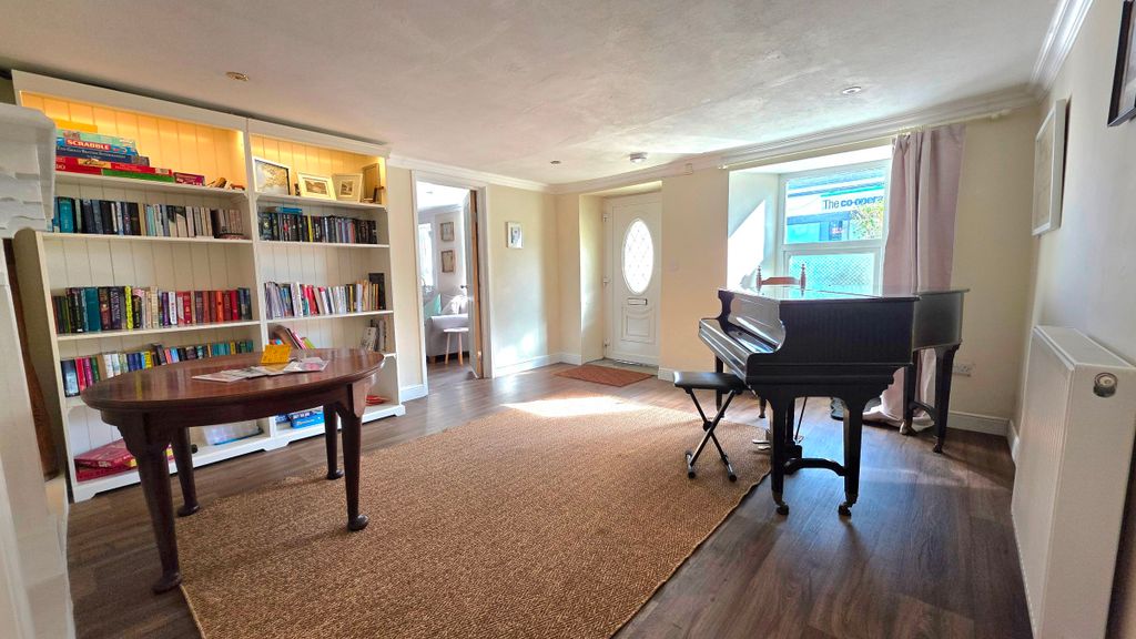 Property photo 2 of 24