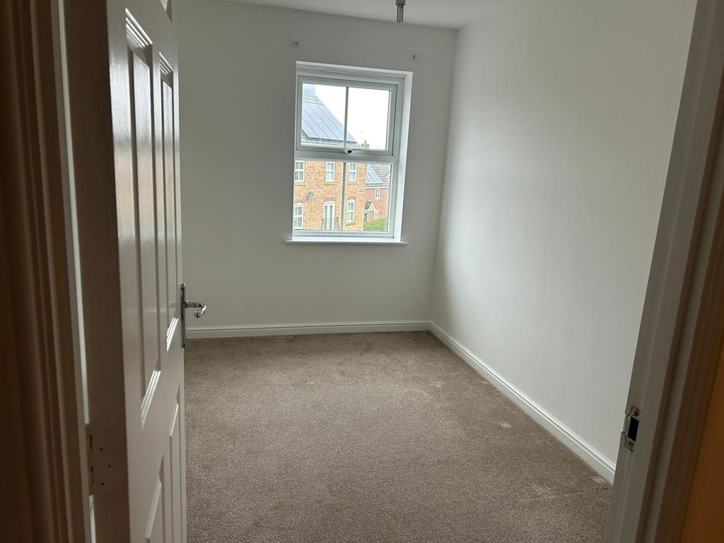 Additional image 14 of 2 bed flat for saleFieldfare Close, Corby NN18