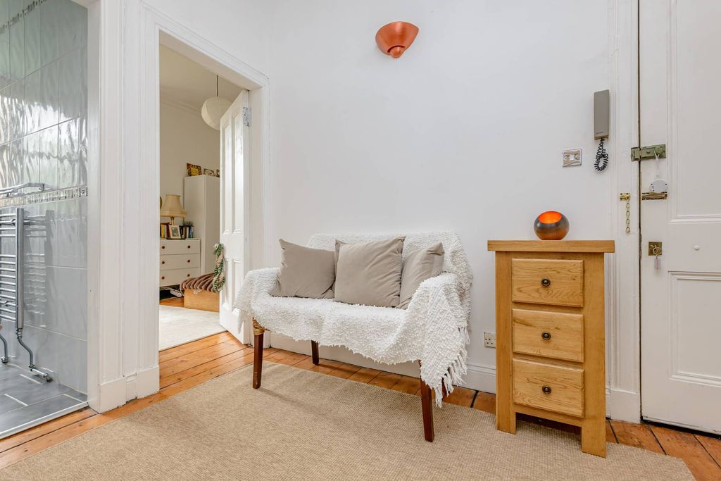 Additional image 20 of 2 bed flat for sale25/6 Montpelier, Edinburgh EH10