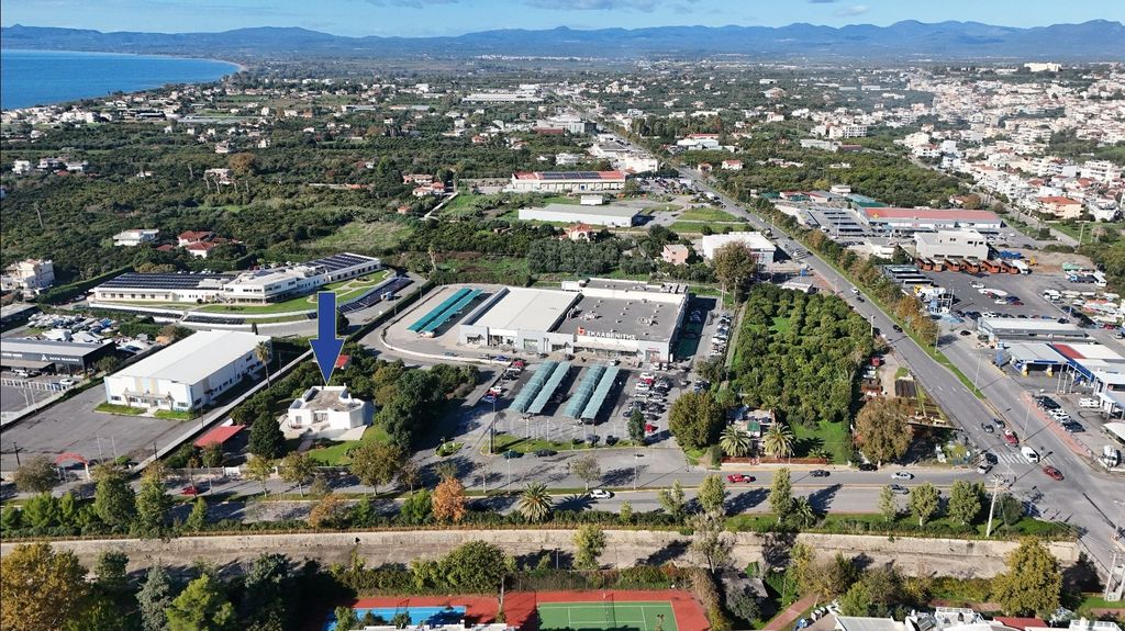 Property photo 2 of 19