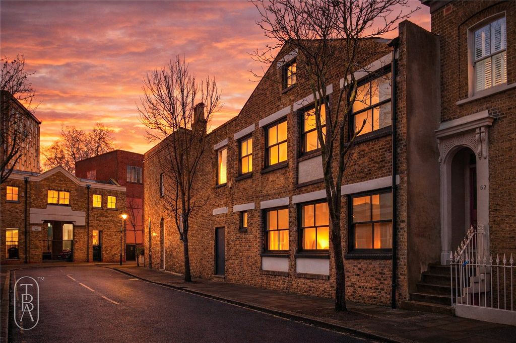 Property photo 1 of 42 Picture No. 44