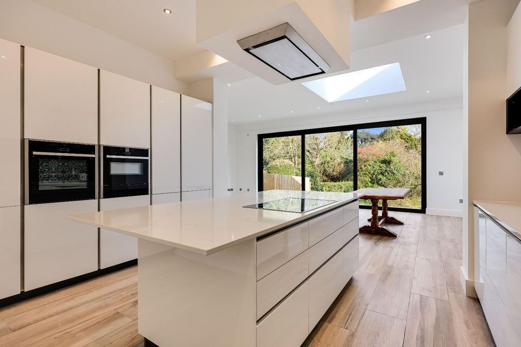 Property photo 2 of 31 Img (15).Jpg