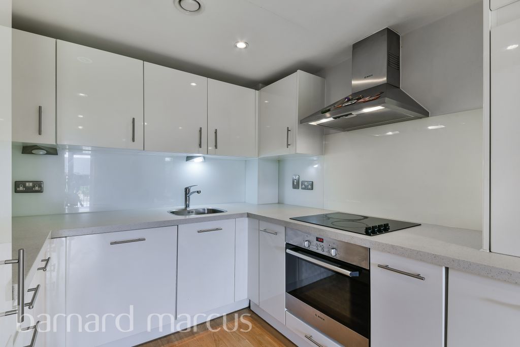 Property photo 1 of 9 Kitchen