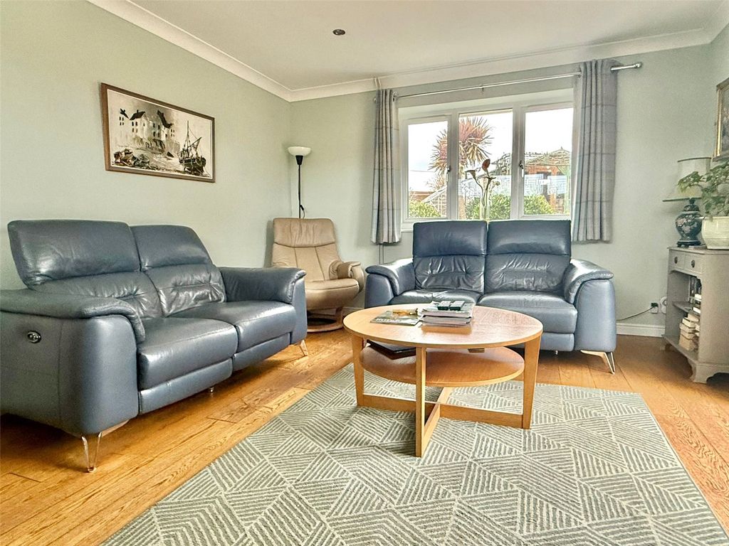 Property photo 2 of 21 Picture No. 26