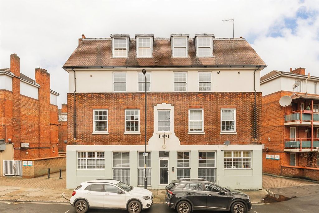 Property photo 1 of 6