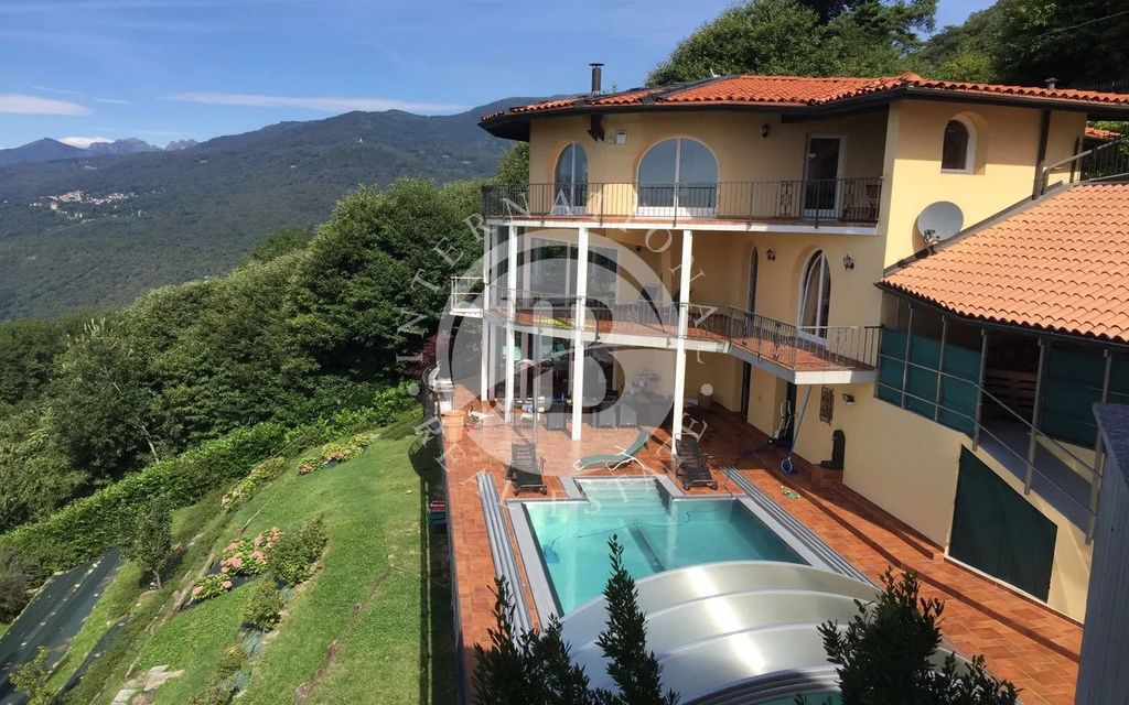 Property photo 2 of 22