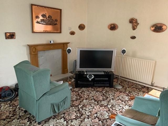 Property photo 2 of 11