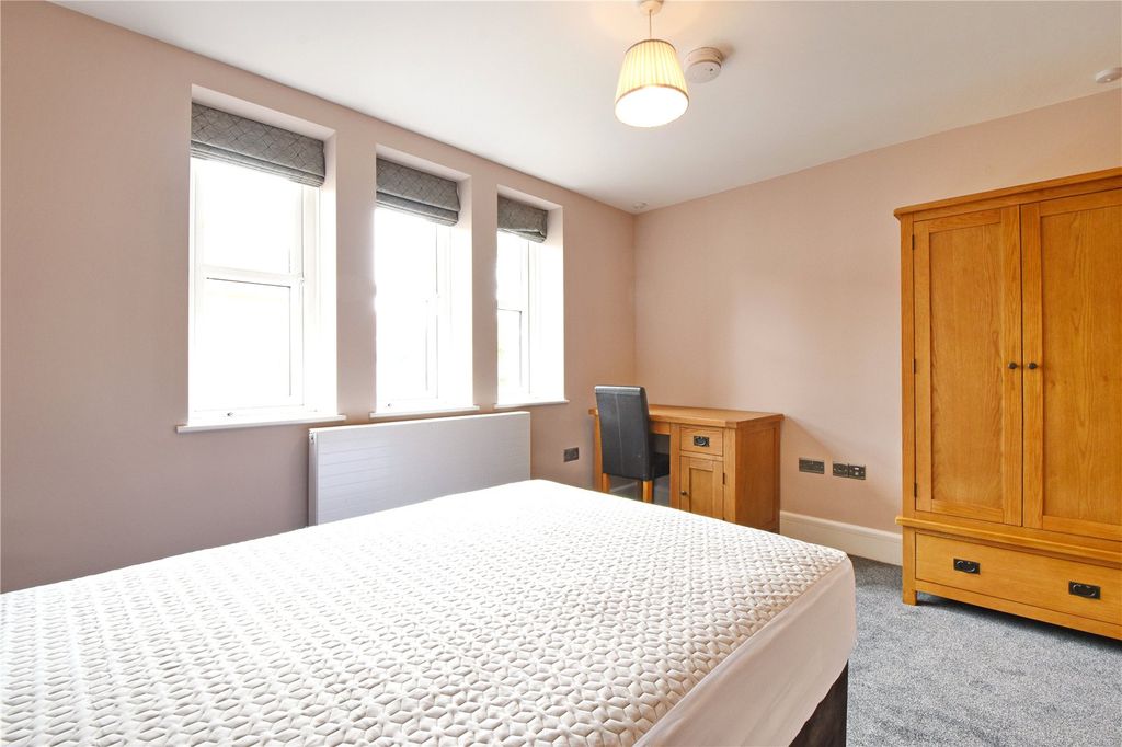 Property photo 2 of 10 Picture No. 09