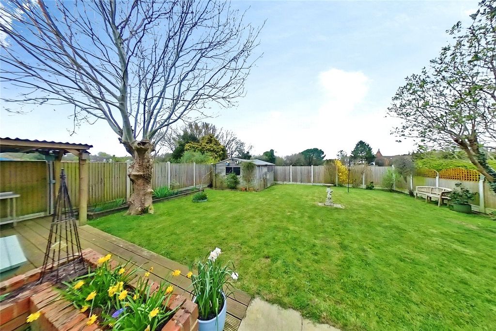 Property photo 3 of 23 Picture No. 28