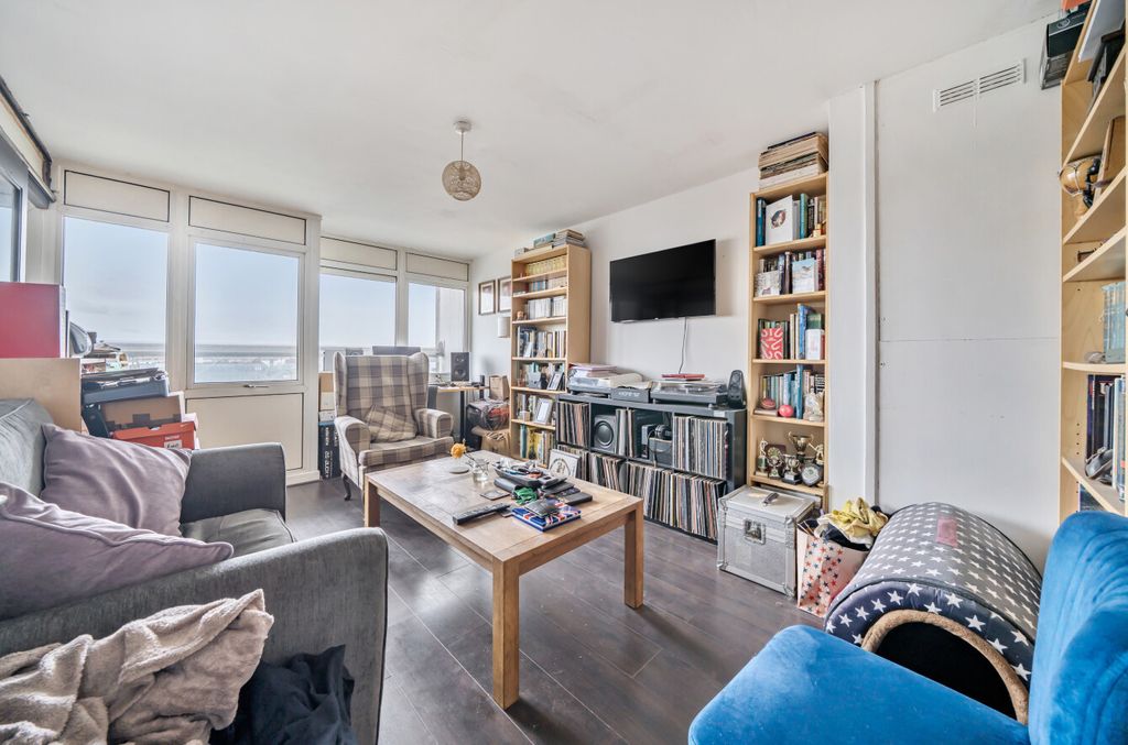 Property photo 2 of 9 1392805-12-6942A5...