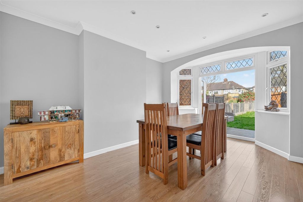 Property photo 3 of 12 04.Jpg