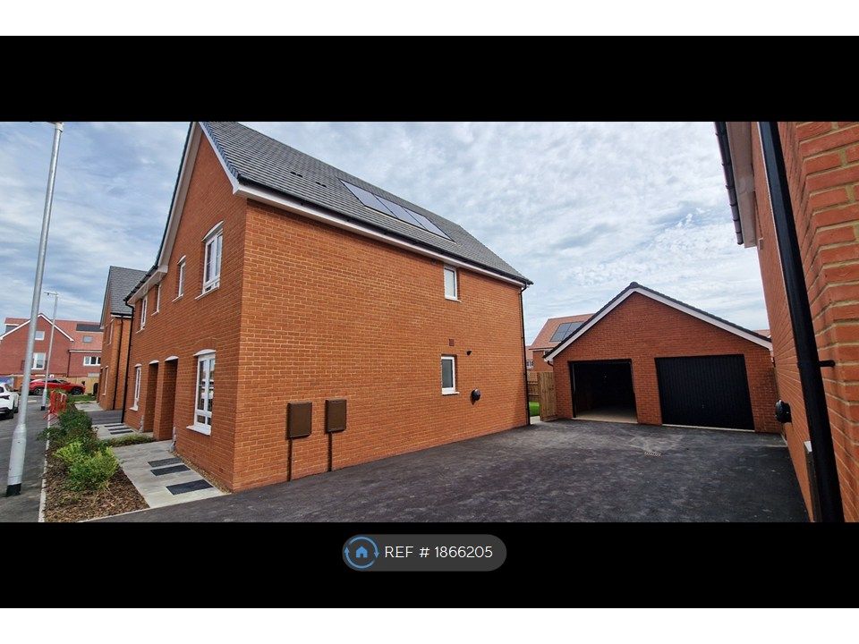 Property photo 2 of 20 Side View + Solar Pvs