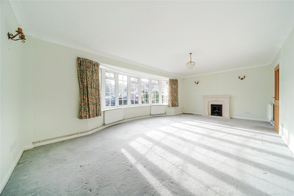 Property photo 2 of 18 Picture No. 14