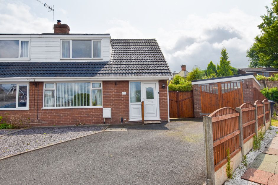 Property photo 1 of 29 Front Aspect 1