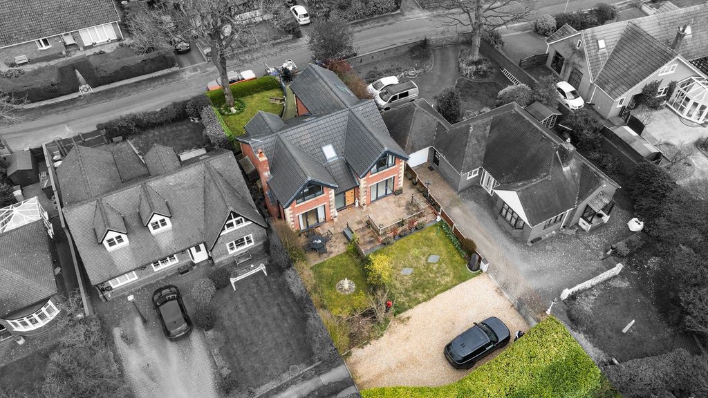 Property photo 2 of 22