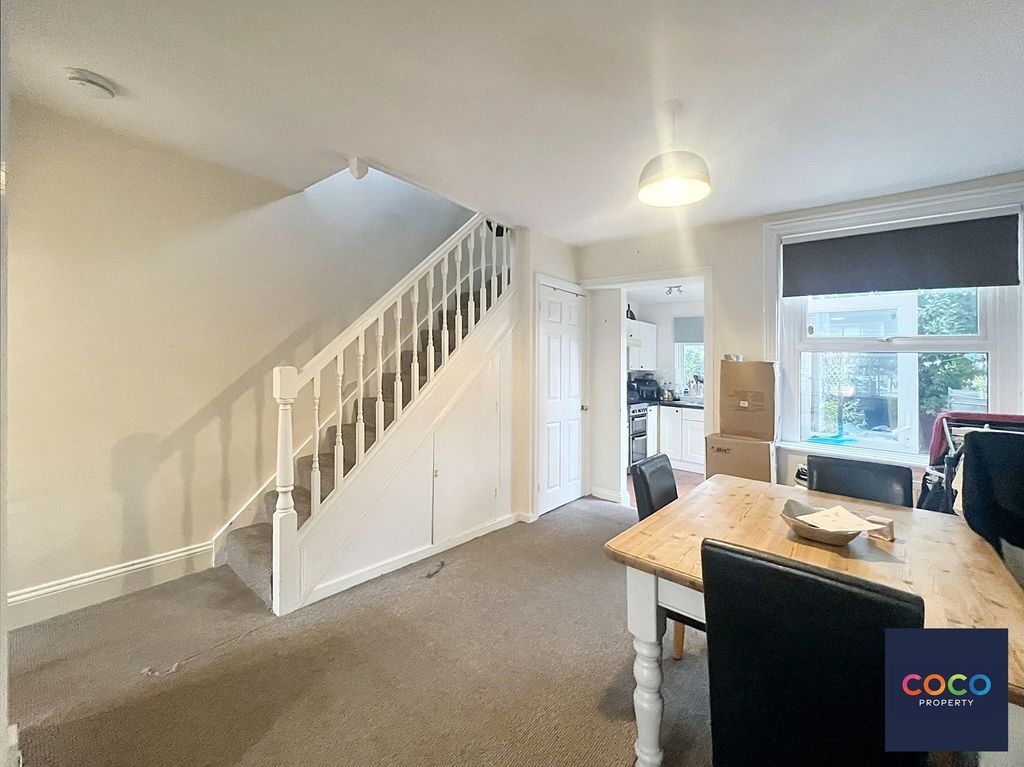 Property photo 3 of 10 Dining Room