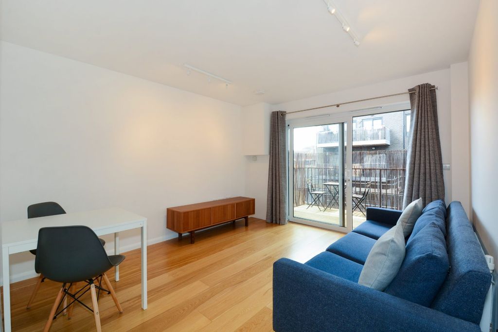 Property photo 2 of 14 Open Plan Living