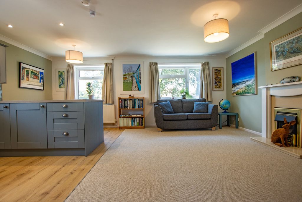Property photo 2 of 21 5353285